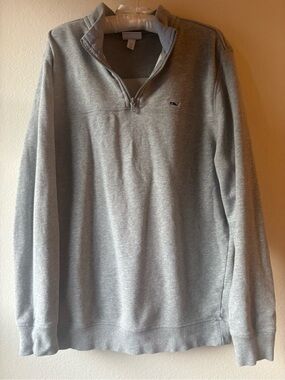 Vineyard Vines Men's Gray Quarter-Zip Pullover Sweater